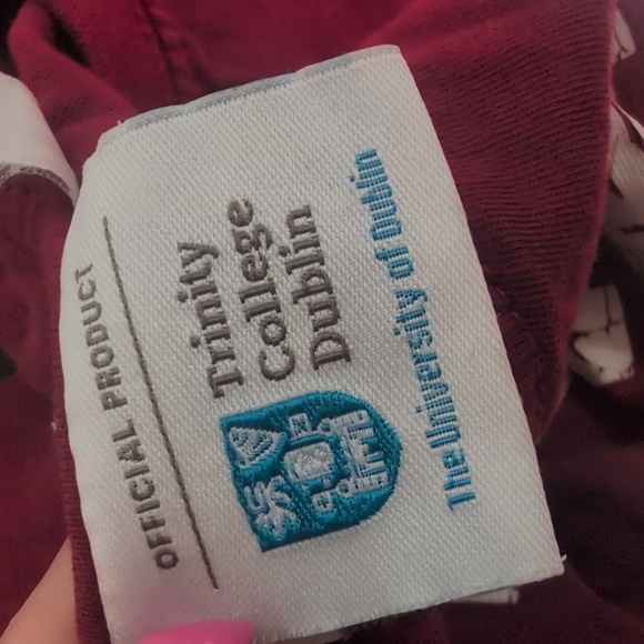 Trinity College T Shirt - Picture 3 of 3
